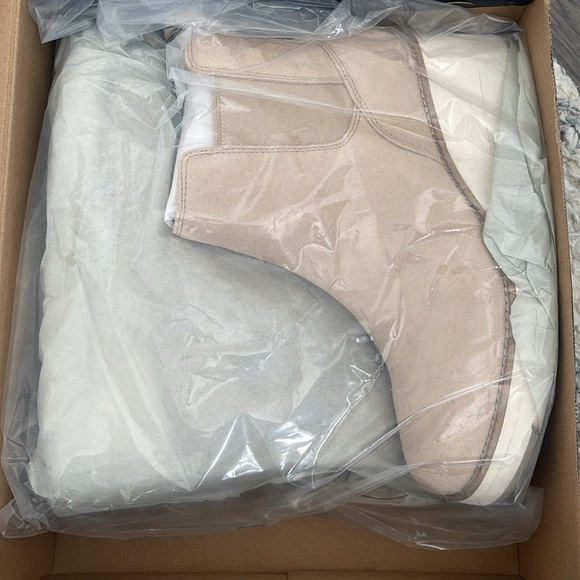 COPY - COLE HAAN ZERØGRAND City Wedge Side Zip Boot 7.5 NEW IN BOX - Picture 6 of 6